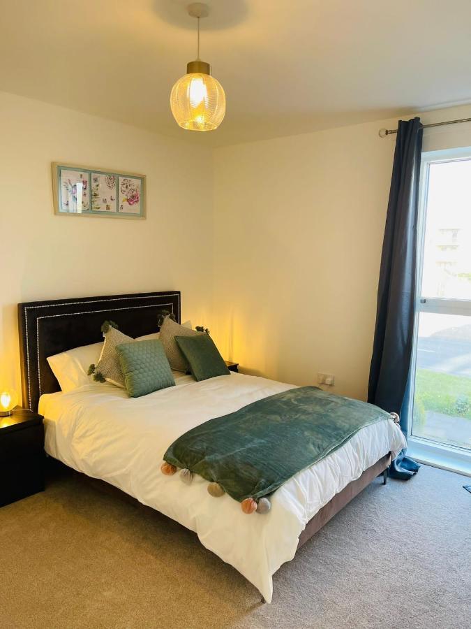 Deluxe 2-Bedroom Home Away Erith 外观 照片